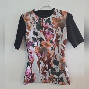 Marie Saint Pierre fitted floral front top Sz XS